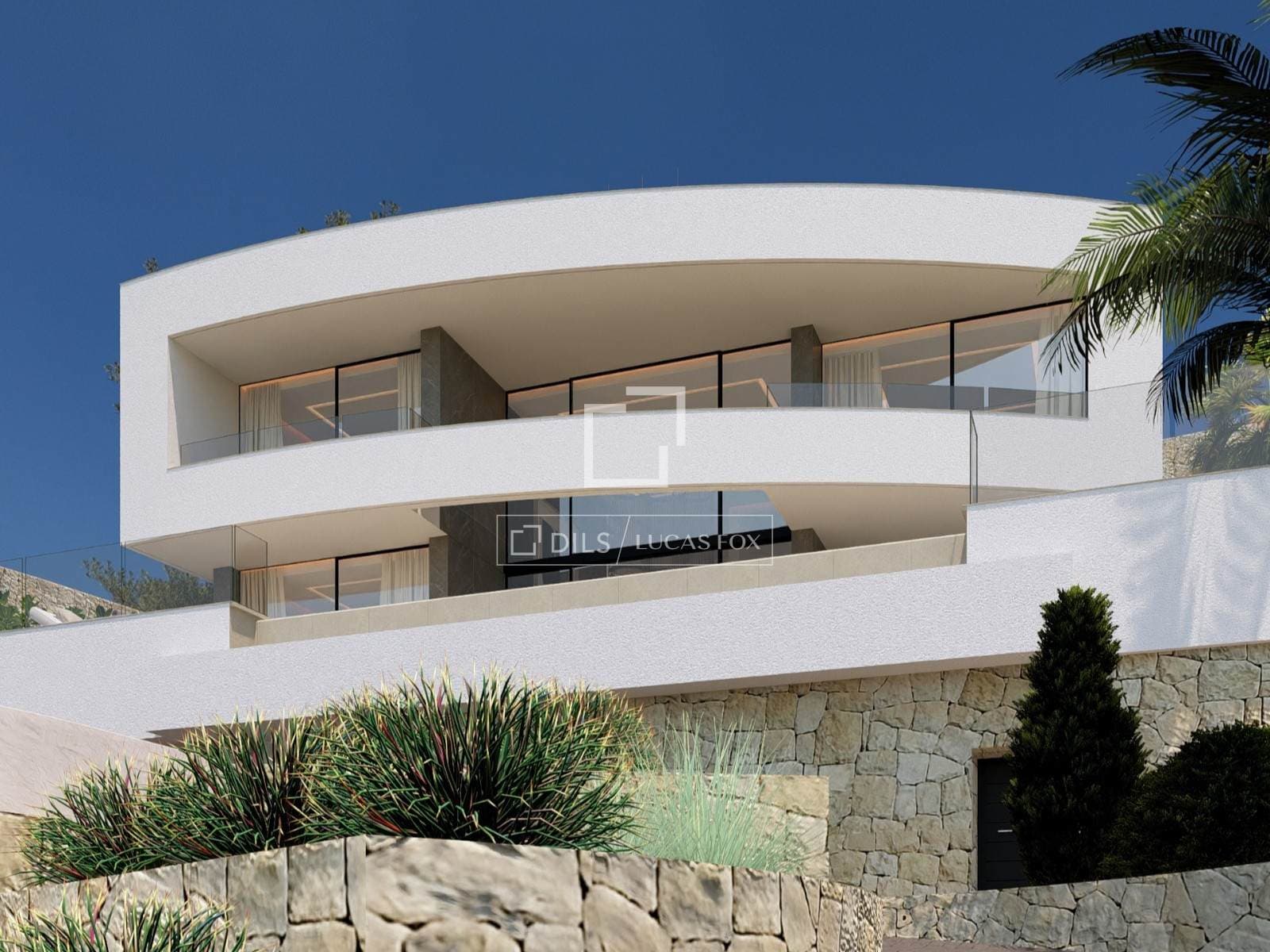 Stunning Four-Bedroom House with Infinity Pool in Calpe