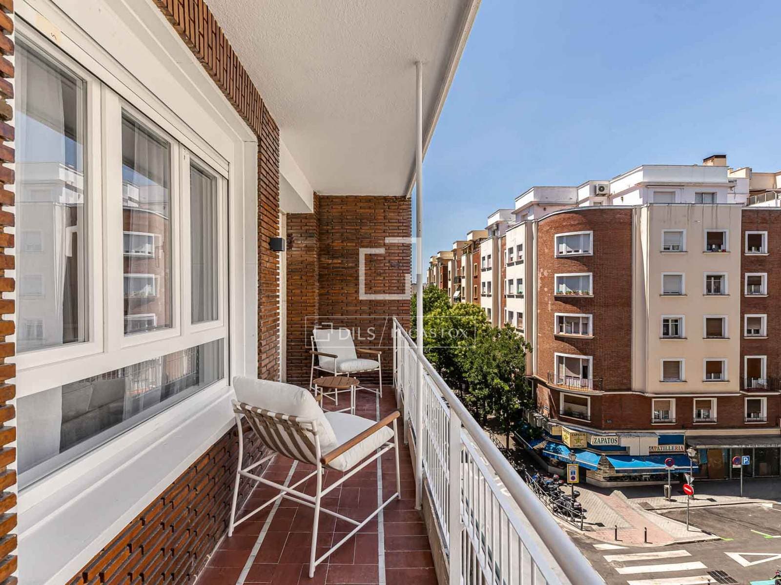 Renovated Three-Bedroom Apartment in Stylish Chamberí, Madrid