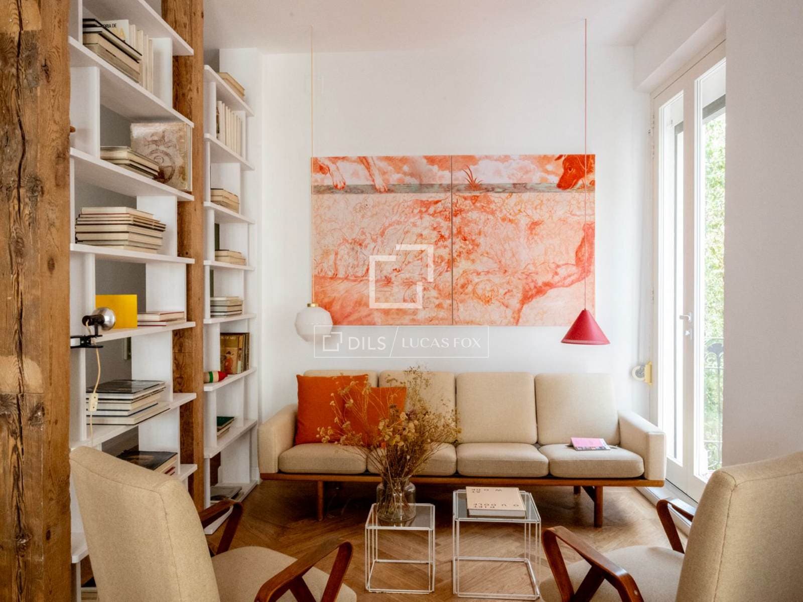 Renovated Two-Bedroom Apartment in Cortes, Madrid