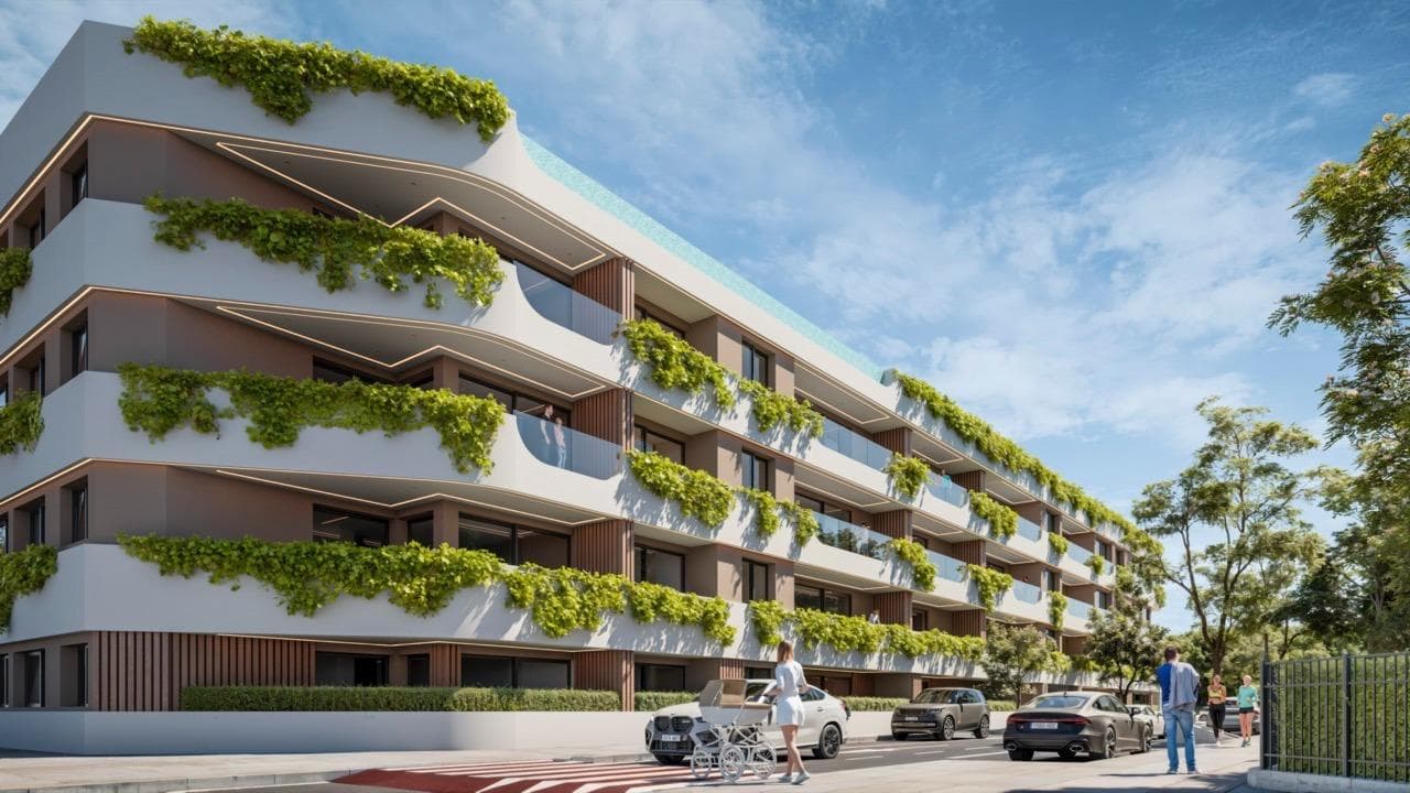 Three-Bedroom Apartment with Communal Facilities in San Pedro Alcántara