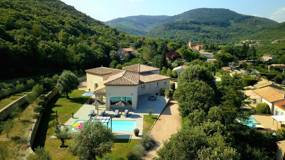 High-End Villa with Guest Cottage and Pool in Lamalou Les Bains