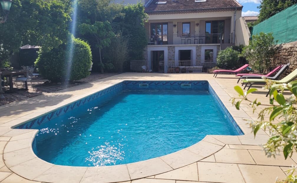 Spacious Seven-Bedroom Village House with Pool in Languedoc-Roussillon