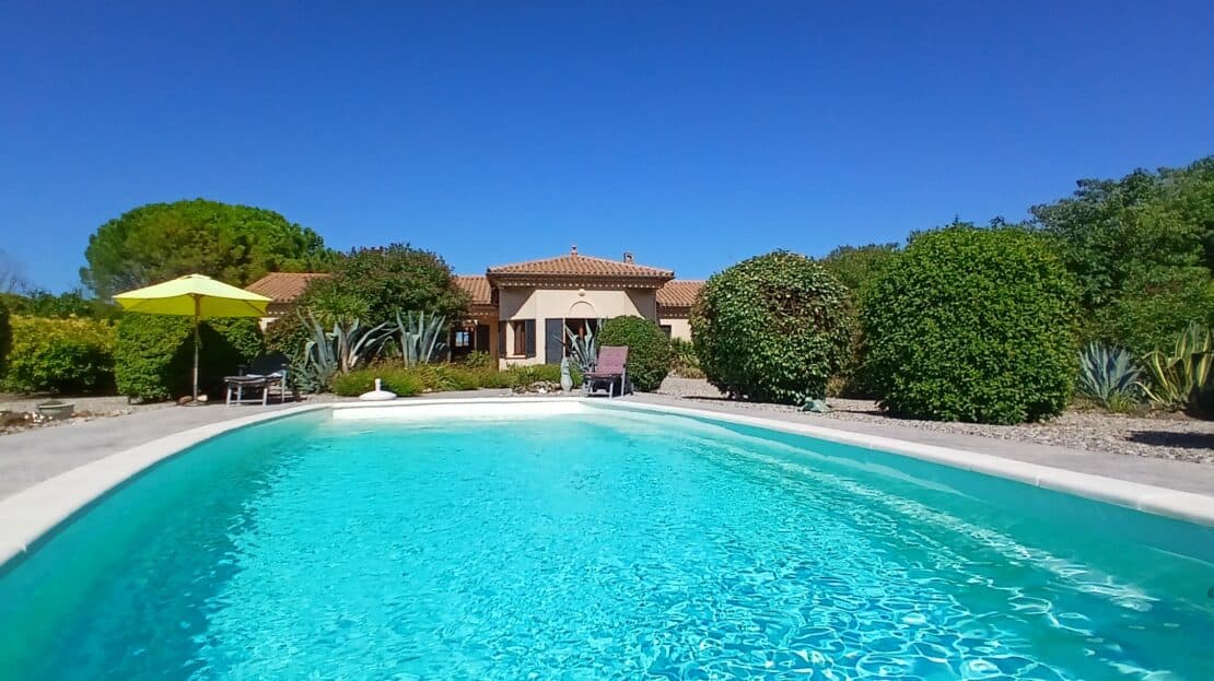 Immaculate Single Storey Villa with Pool in Badens