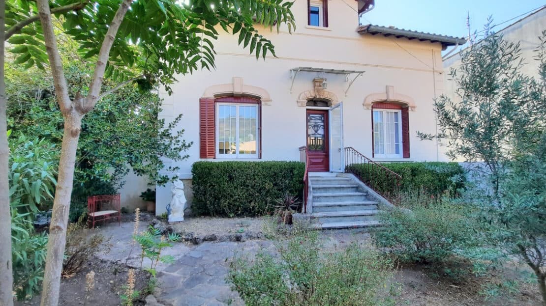Charming House Dating From The 1920s, Fully Renovated With Garden, Terrace With Lovely Views And Swimming Pool.