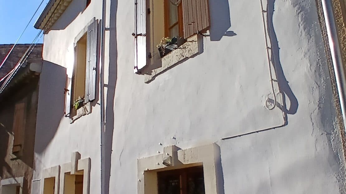 Beautiful Town House Full Of Character Offering 195 M2 Of Living Space, A Delightful Courtyard With Jacuzzi And A Pleasant Terrace, In The Heart Of The Center