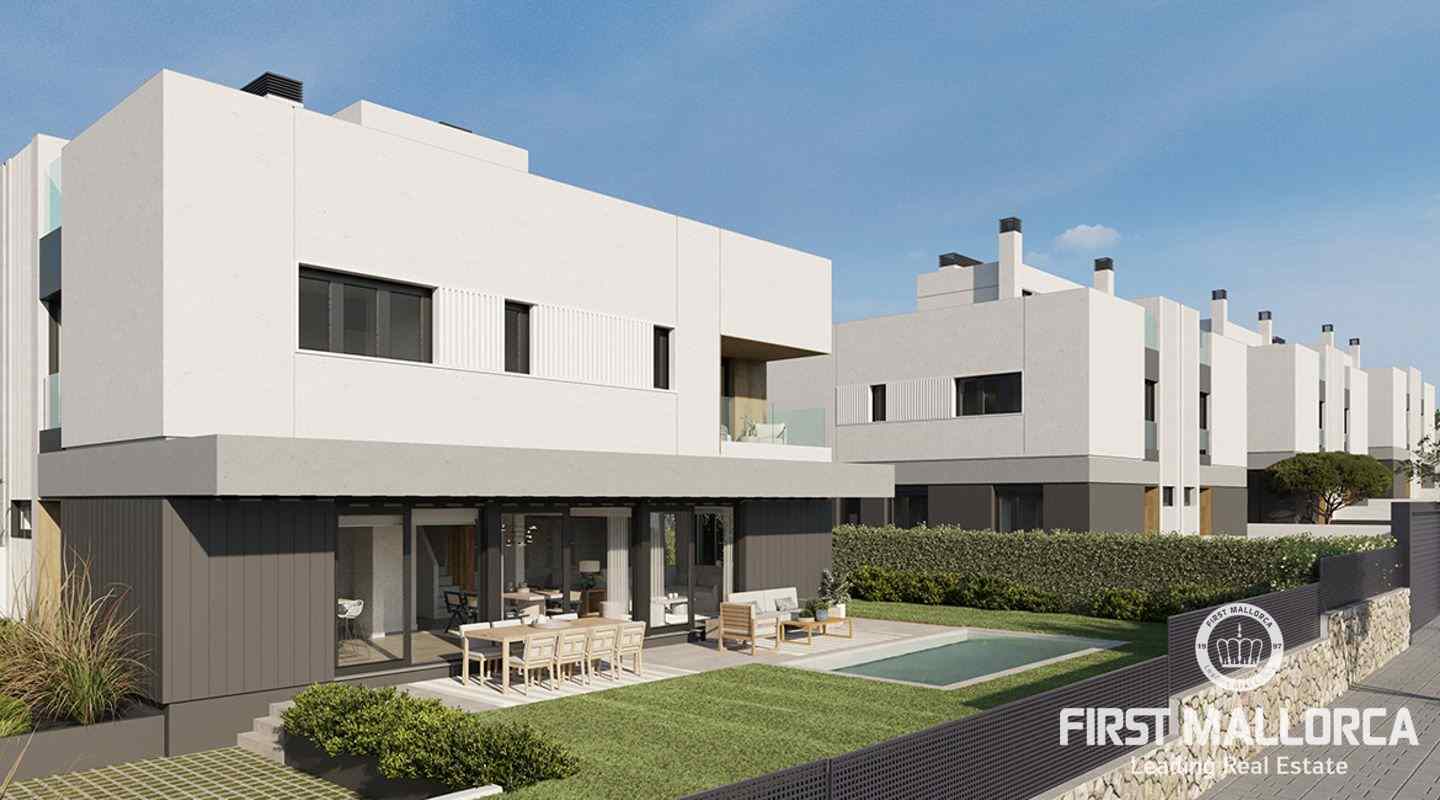 New Chalets in Tranquil Puig de Ros with Excellent Access
