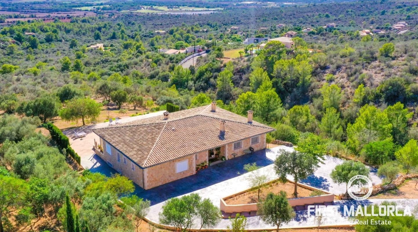 Exclusive Villa with Sea Views in Puntiró