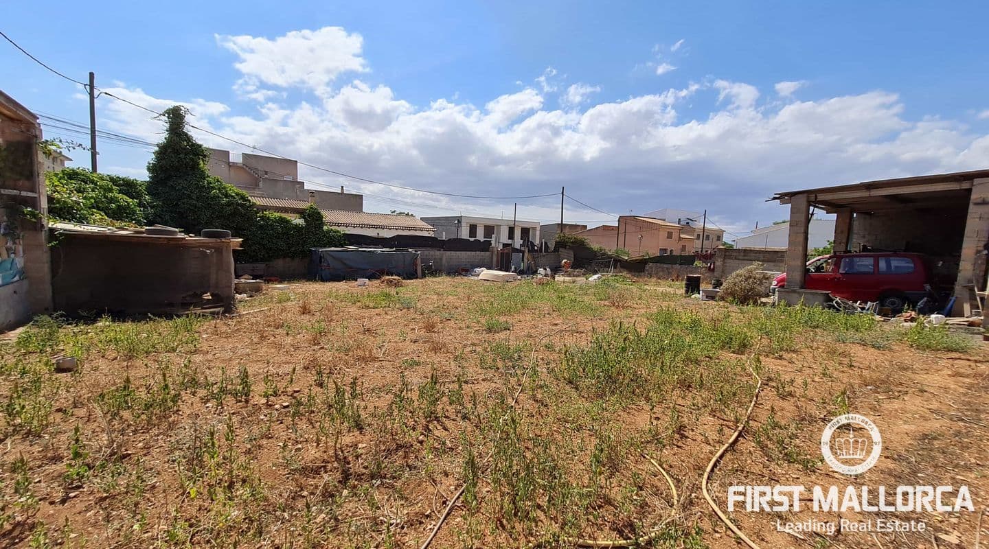 Large Urban Plot in Newly Developed Felanitx Area