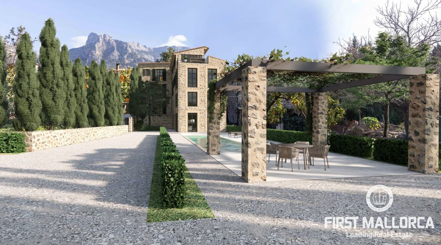 Spacious Five-Bed Finca for Renovation in Sóller