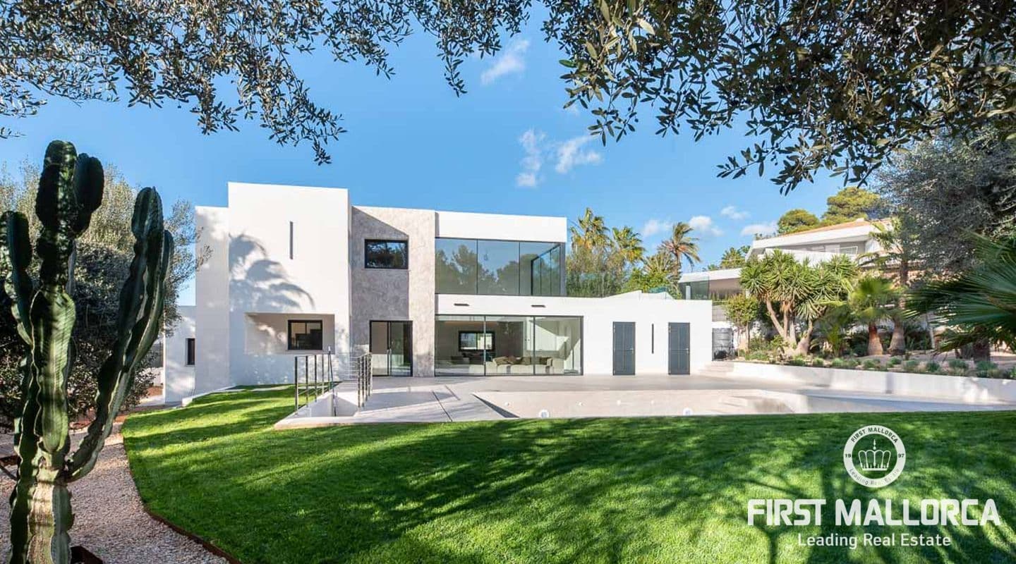 Luxurious Six-Bed Villa with Pool in Nova Santa Ponsa