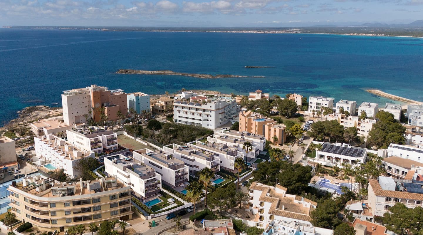 Modern Two-Bed Apartment Steps from Colònia de Sant Jordi Beaches