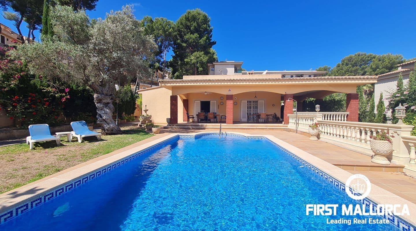 Spacious Family Villa with Pool in Santa Ponsa