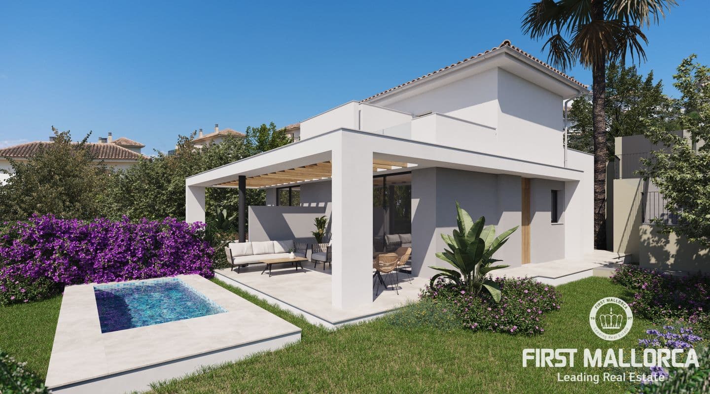 Newly Built Four-Bedroom Villa near Cala Romántica