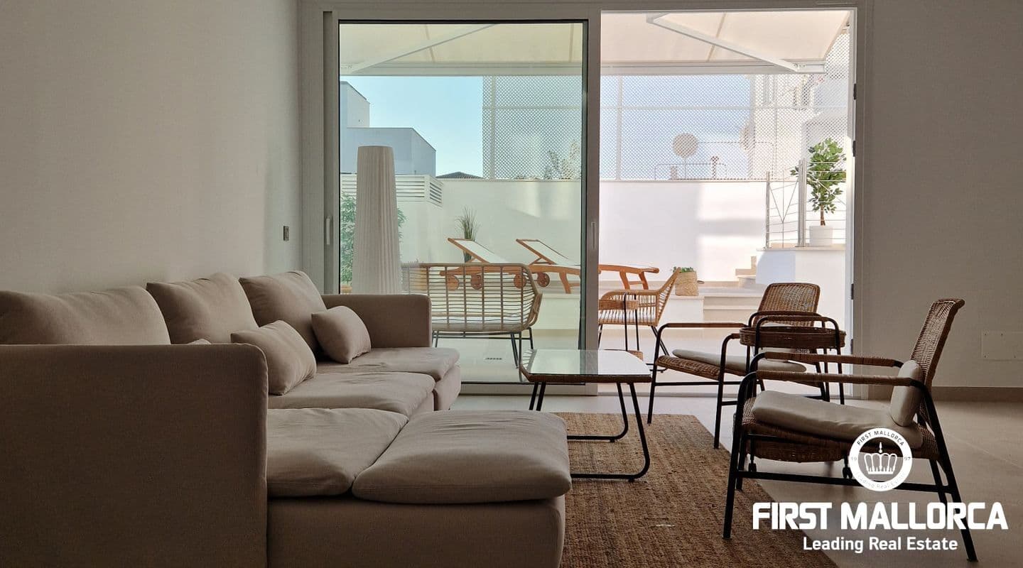 Luxury Three-Bed Apartment with Pool Near Colònia de Sant Jordi