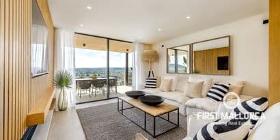 Spacious Four-Bedroom Apartment with Sea Views in Santa Ponsa