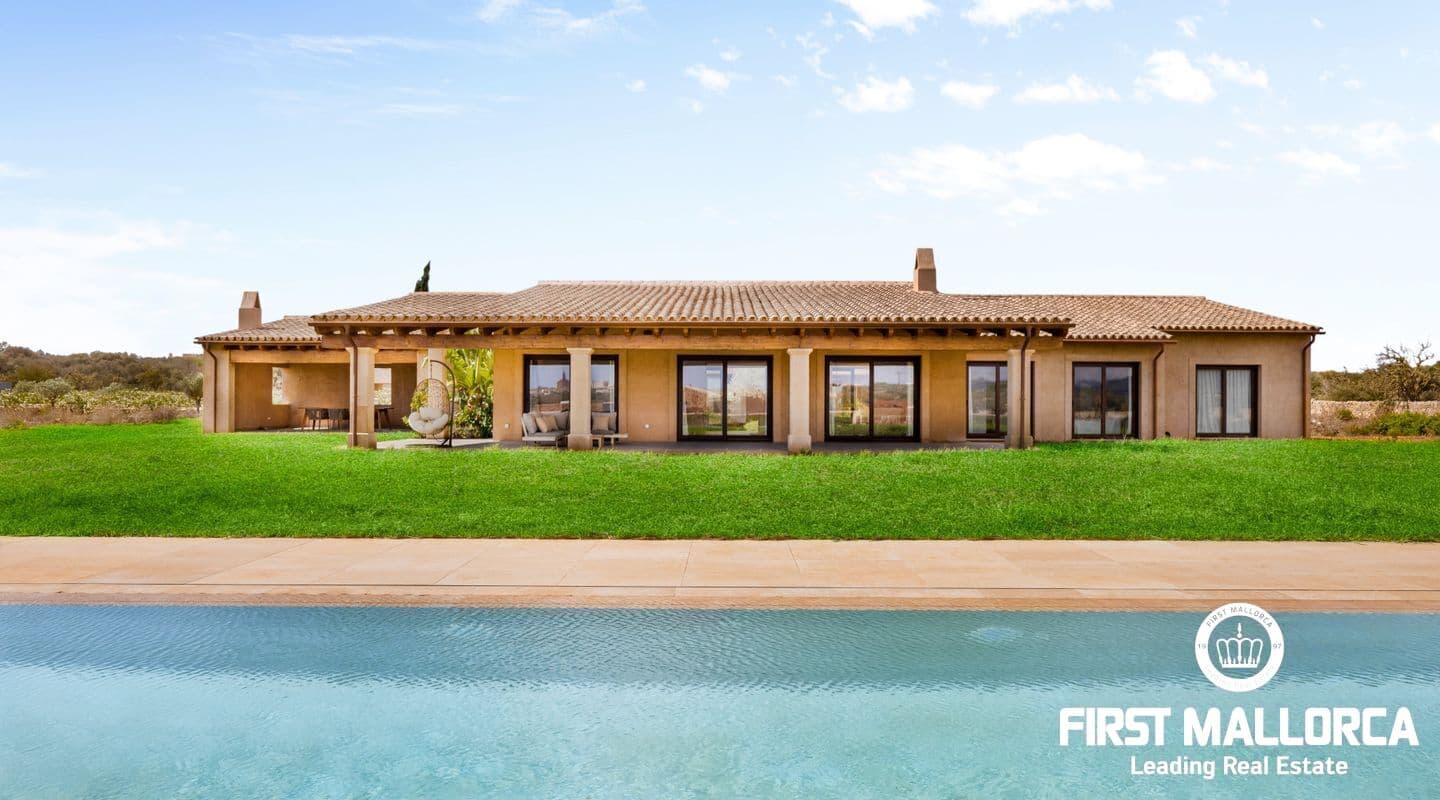 New Finca with Scenic Church Views in Santanyí