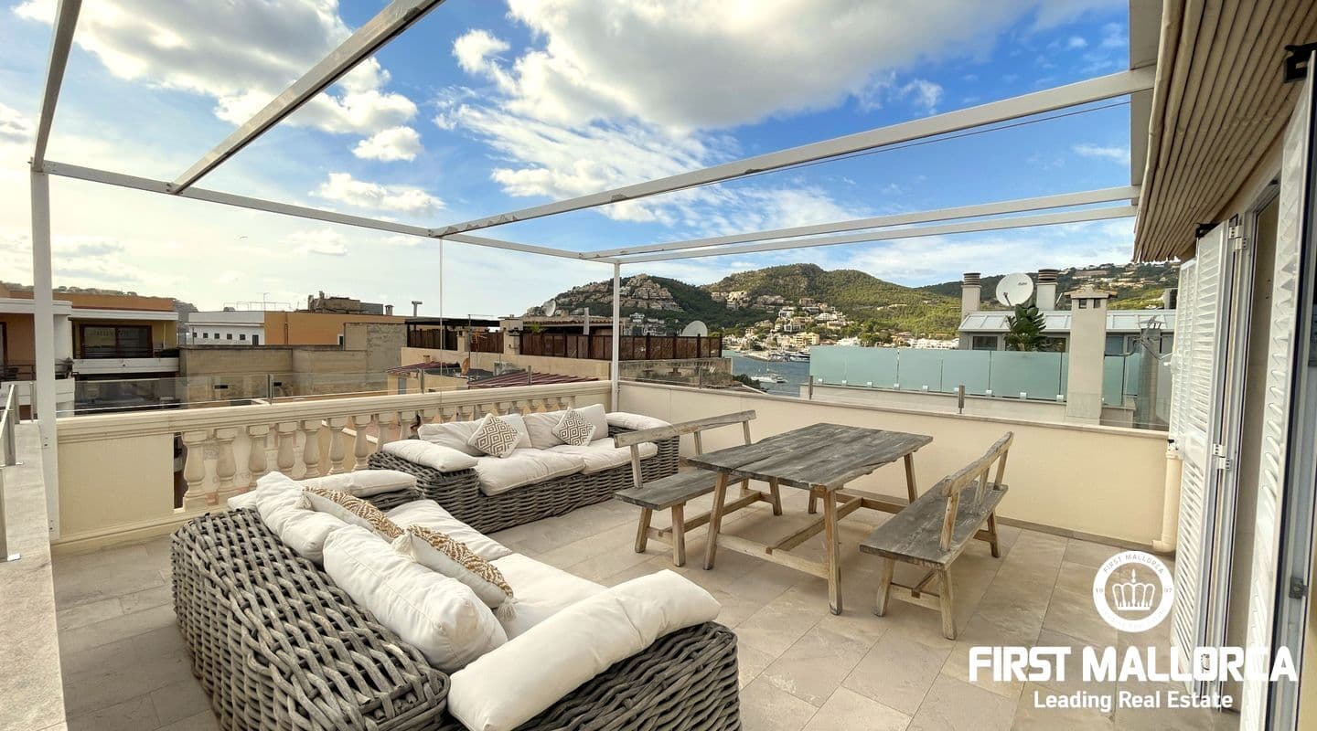 Renovated Three-Bed Penthouse in Central Port Andratx
