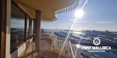 Spacious 4-Bedroom Apartments with Rooftop Terrace in Palma