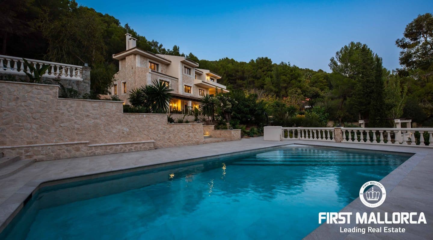 Luxury Mallorcan Finca with 7 Bedrooms in Establiments