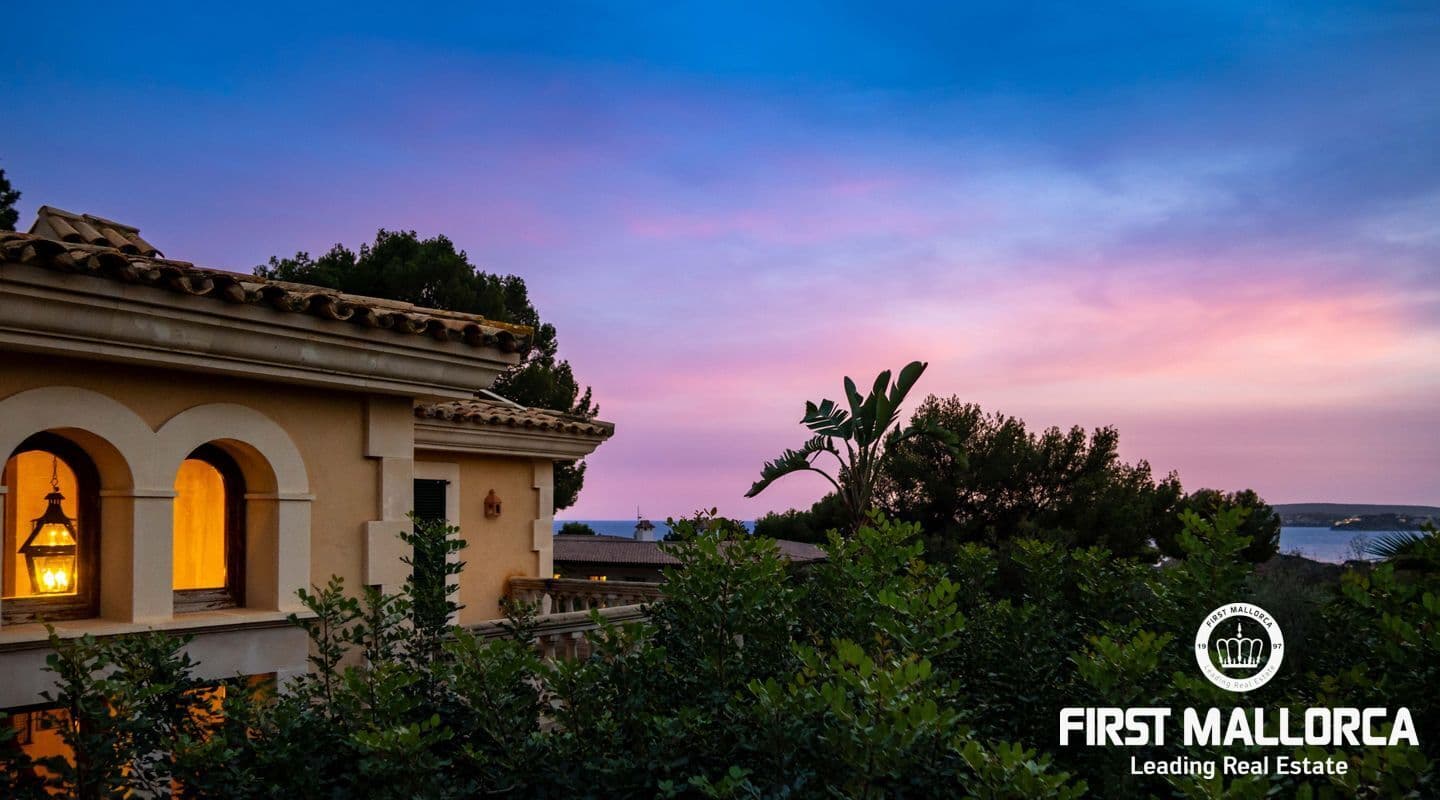 Spacious Seven-Bed House with Mediterranean Views in Old Bendinat