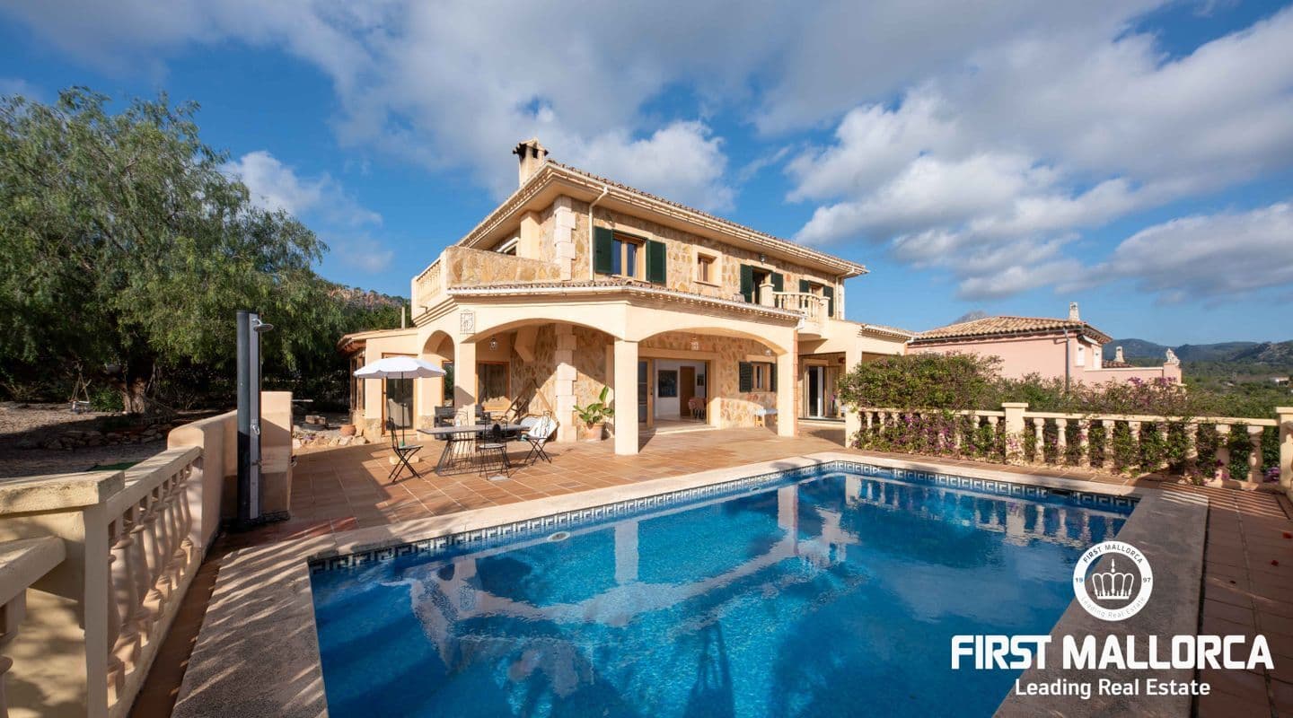 Three-Bedroom Villa with Pool in Es Capdellà Village