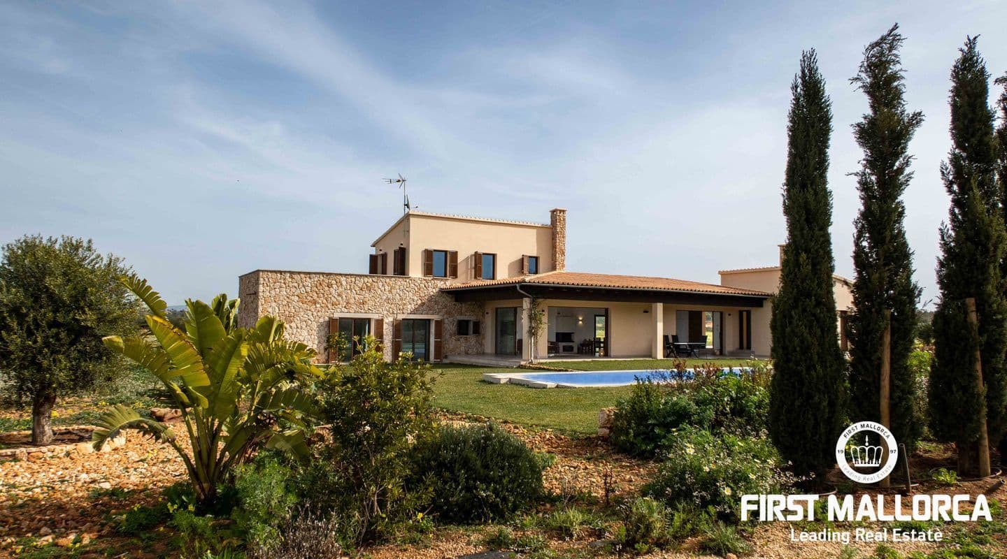 Modern Country House with Pool near Ses Salines