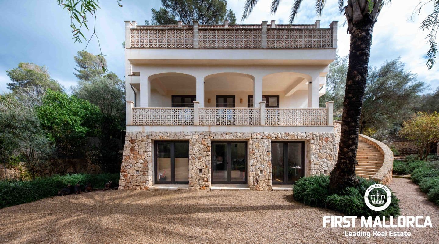 Exclusive Mediterranean Villa Steps from the Sea in Cala Llombards
