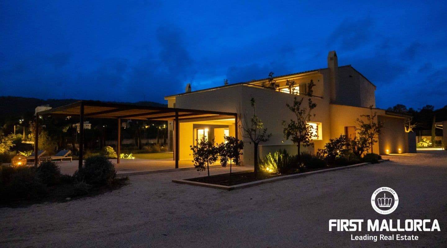 Luxurious Five-Bedroom Finca with Stunning Views Near Son Vida