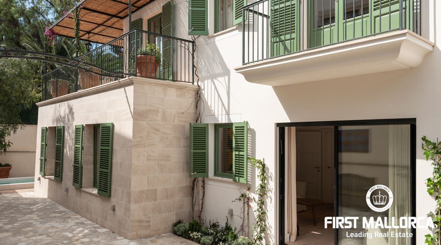 Beautiful 3-Bed Villa with Private Pool in Cas Català