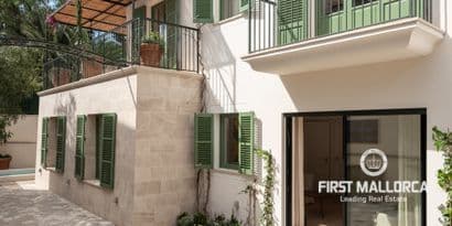 Contemporary Two-Bedroom Apartment in Cas Català