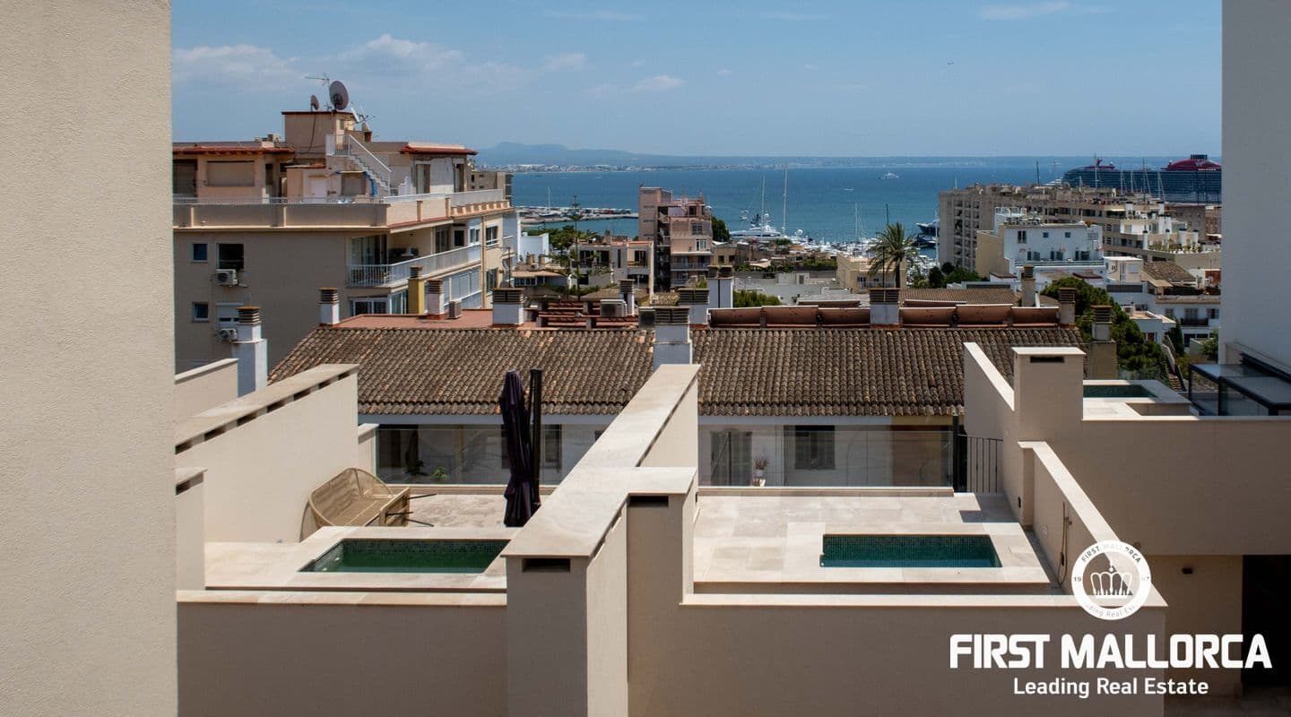 Exclusive Townhouses with Sea Views in El Terreno