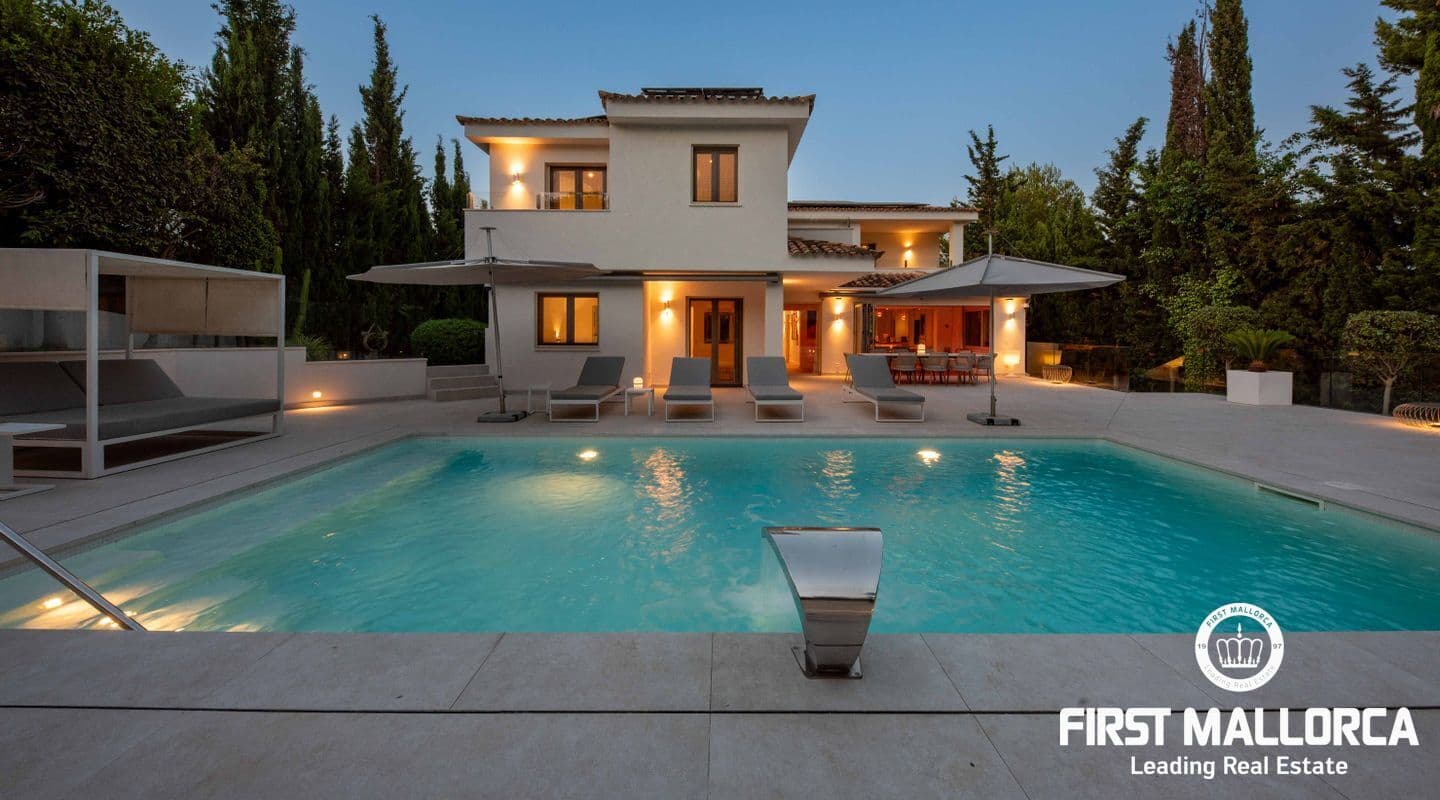 Renovated Four-Bedroom Villa with Private Pool in Santa Ponsa