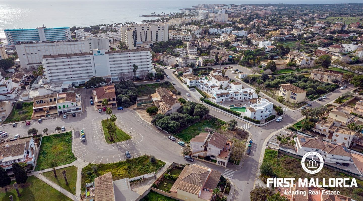 Urban Building Plot Near the Beach in Sa Coma
