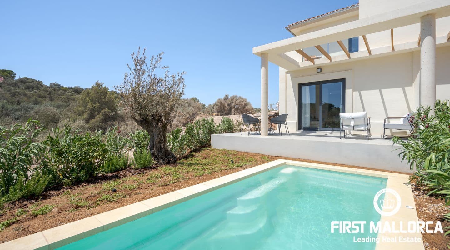 Newly Built Villa in Cala Romántica, Near Estany d'en Mas