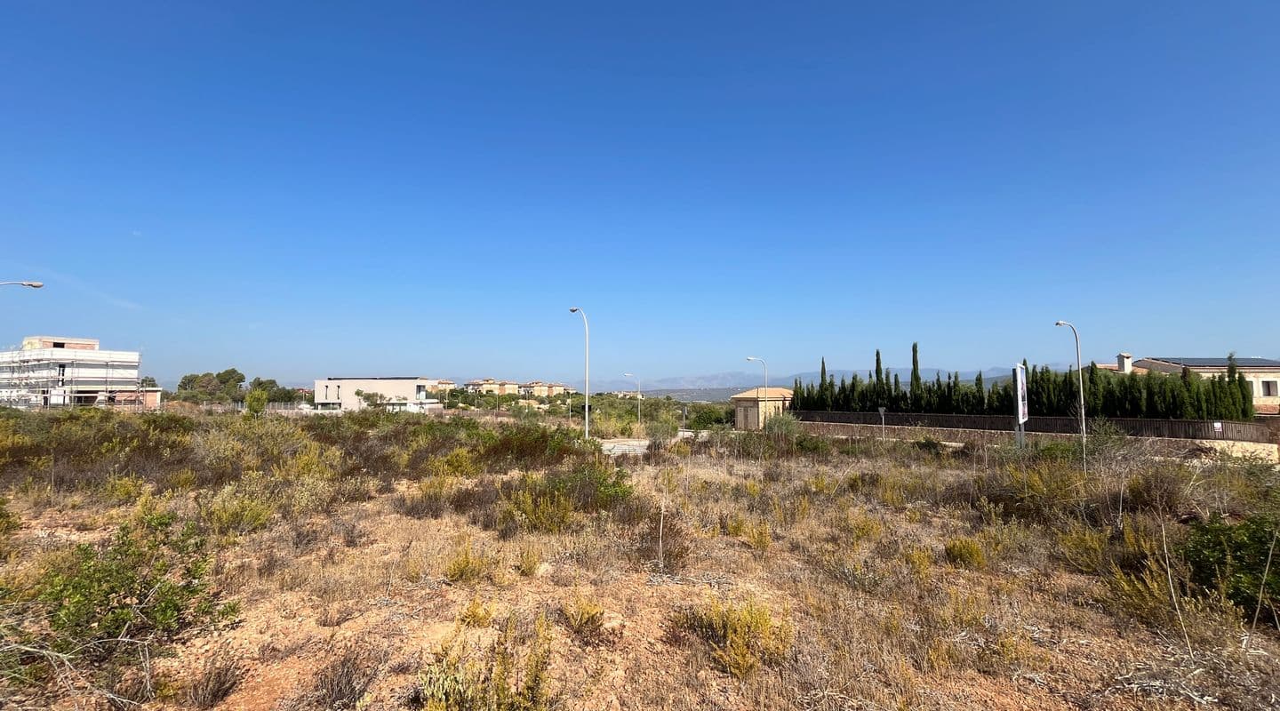 Urban Corner Plot with Mountain Views in Son Gual