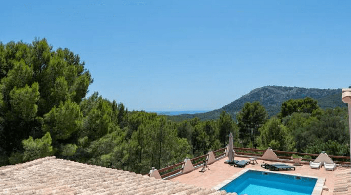 Unique Three-Bed Villa with Investment Potential in Es Capdellà