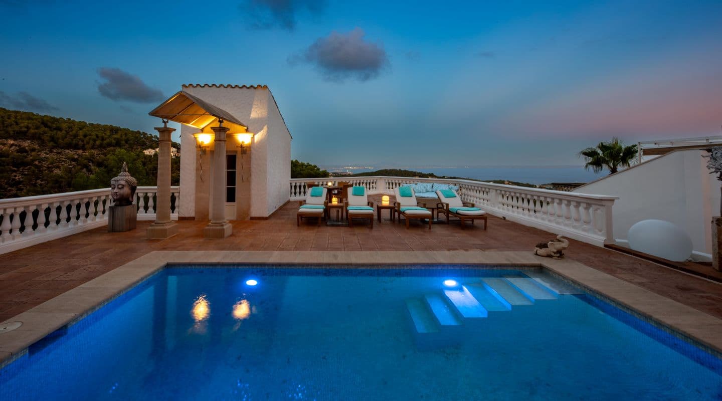 Exceptional Five-Bedroom Villa with Stunning Sea Views in Mallorca
