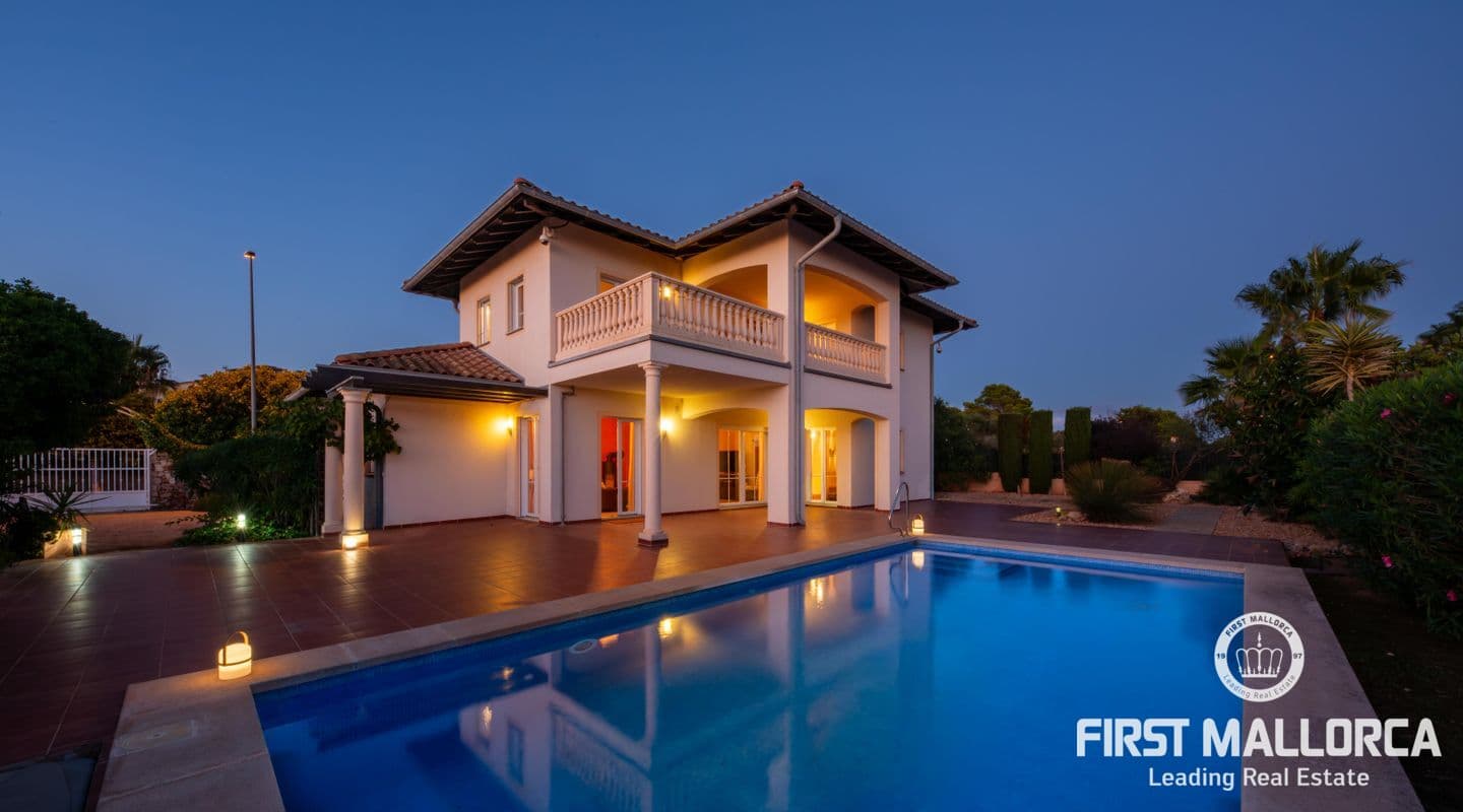 Exclusive Villa with Stunning Sea Views in Puig de Ros