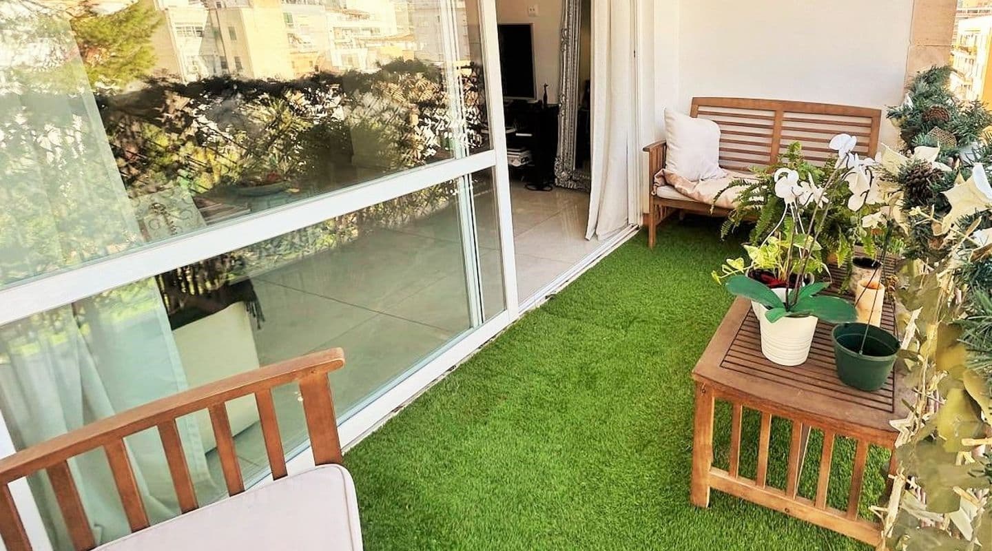 Spacious Three-Bedroom Flat in the Heart of Palma