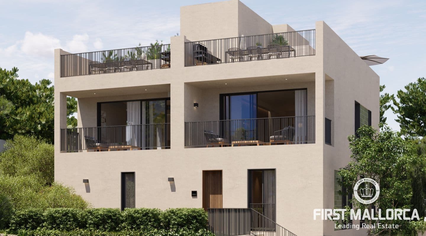 New Turnkey Three-Bed Townhouse near Cala Mayor Beach