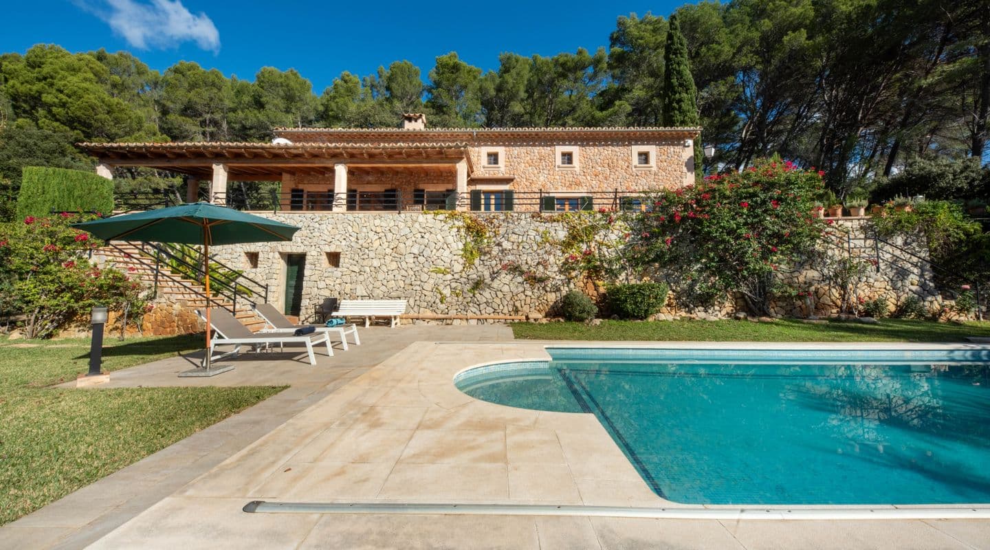 Stunning Countryside Finca with Mountain Views in Puigpunyent