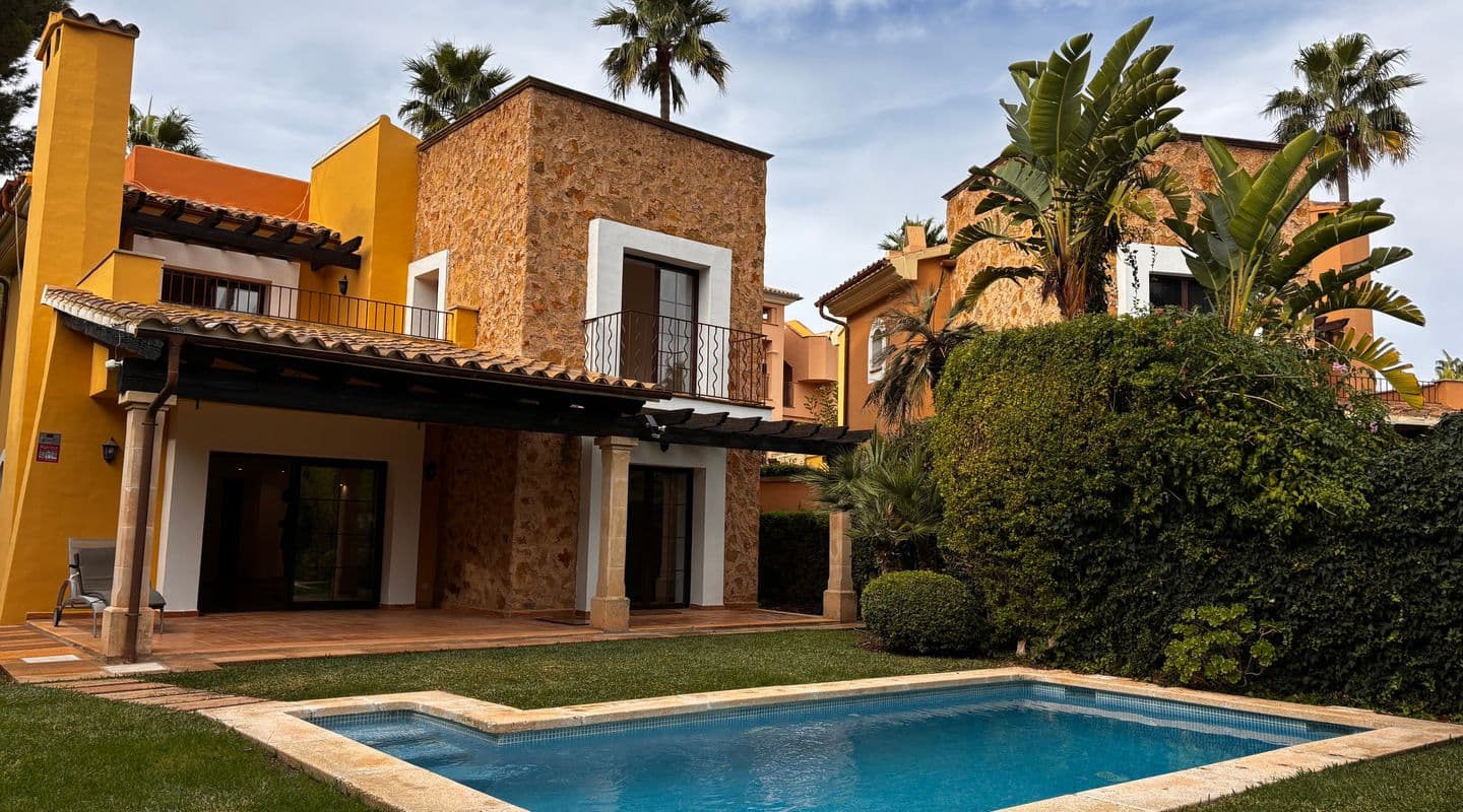 Stylish Three-Bedroom Villa with Private Pool in Nova Santa Ponsa