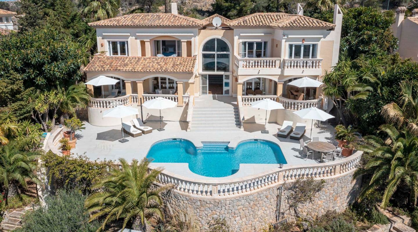 Three-Bedroom Seaview Villa with Rental Licence in Puerto de Andratx