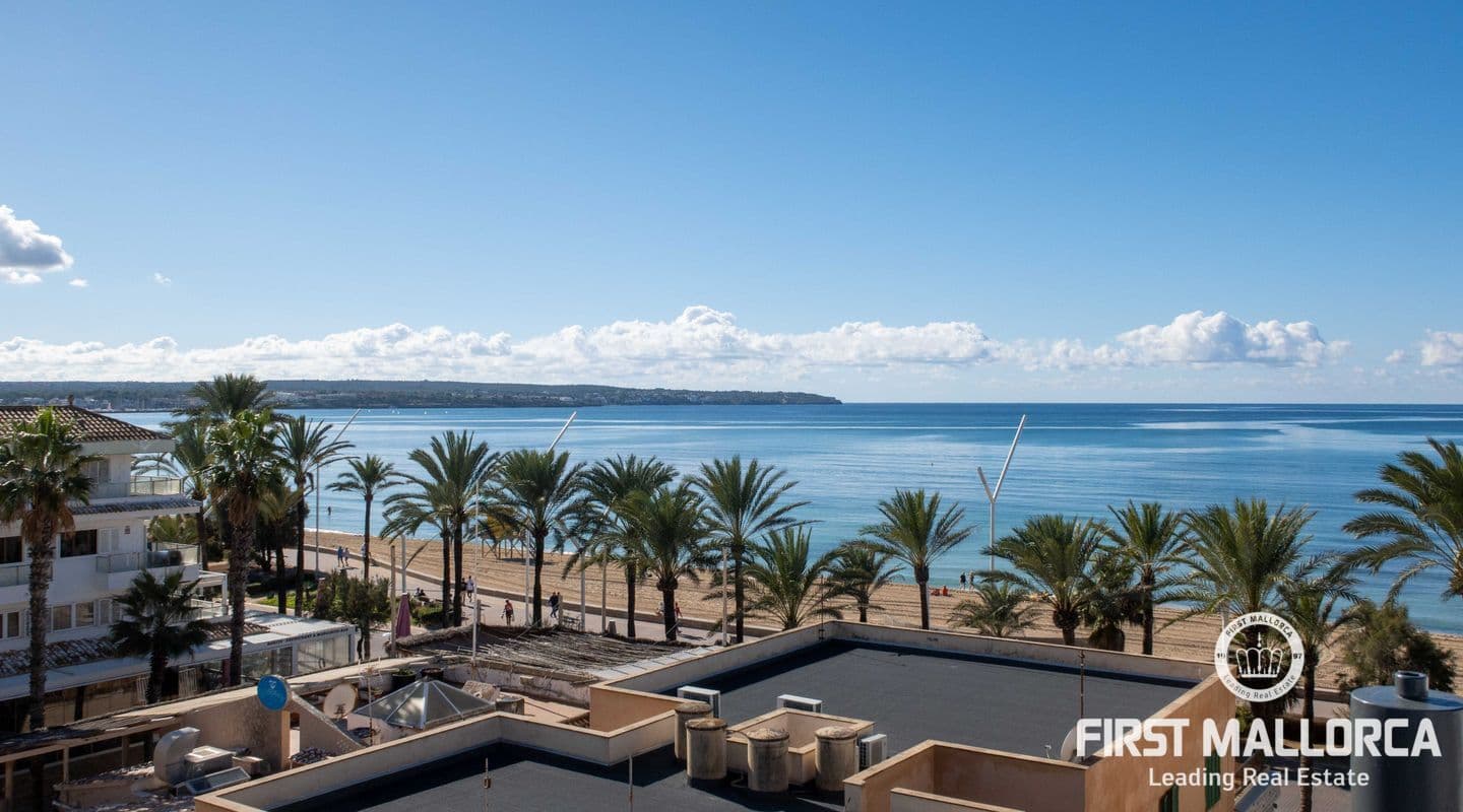Stylish Two-Bedroom Duplex Penthouse with Private Pool in Can Pastilla