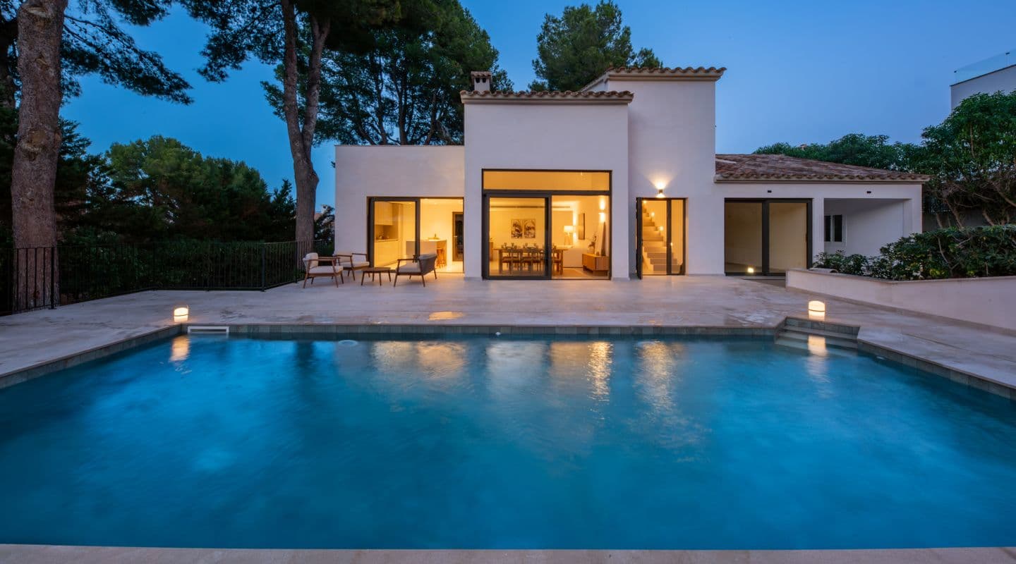 Fully Renovated House with Partial Sea Views in Nova Santa Ponsa