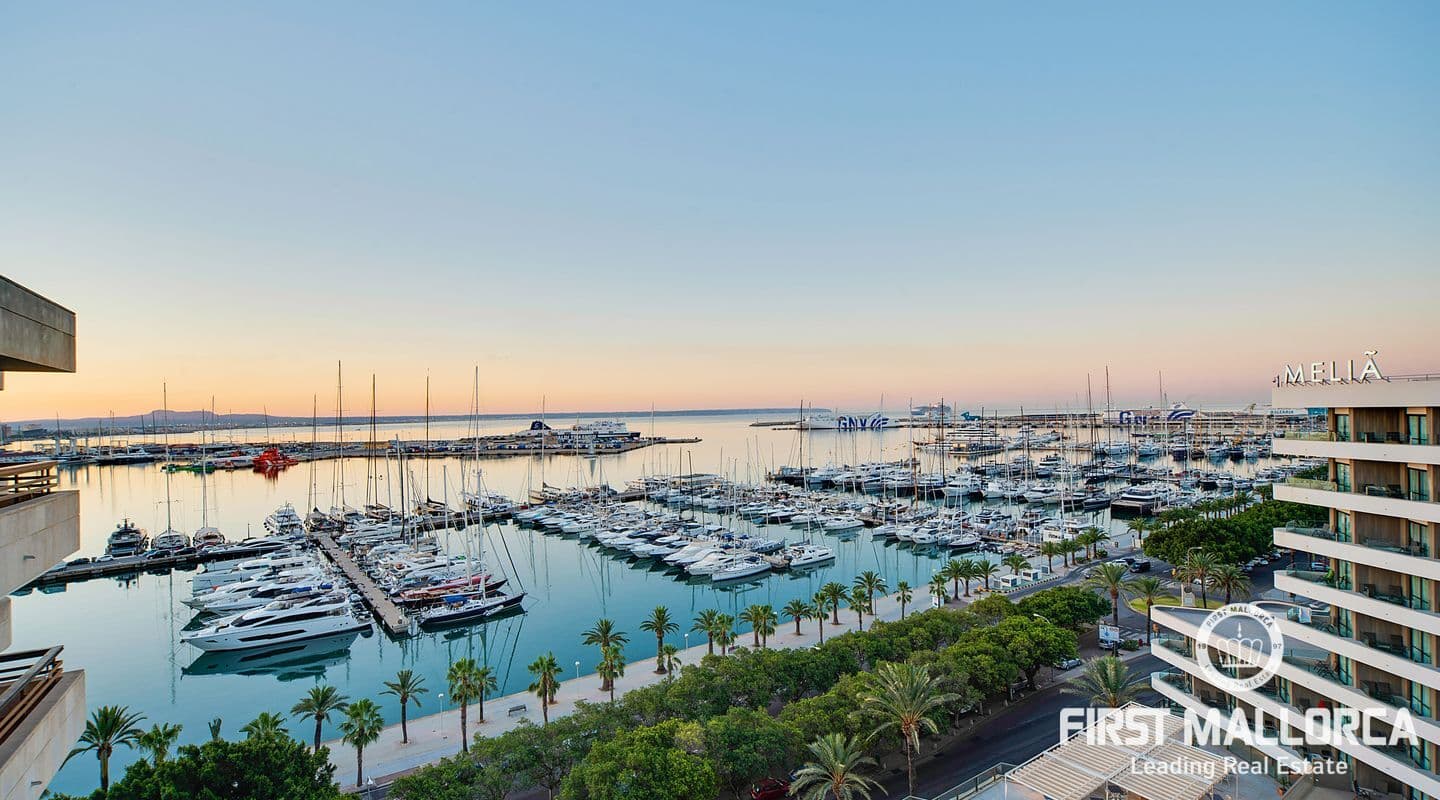 Designer Penthouse with Harbour Views in Central Palma