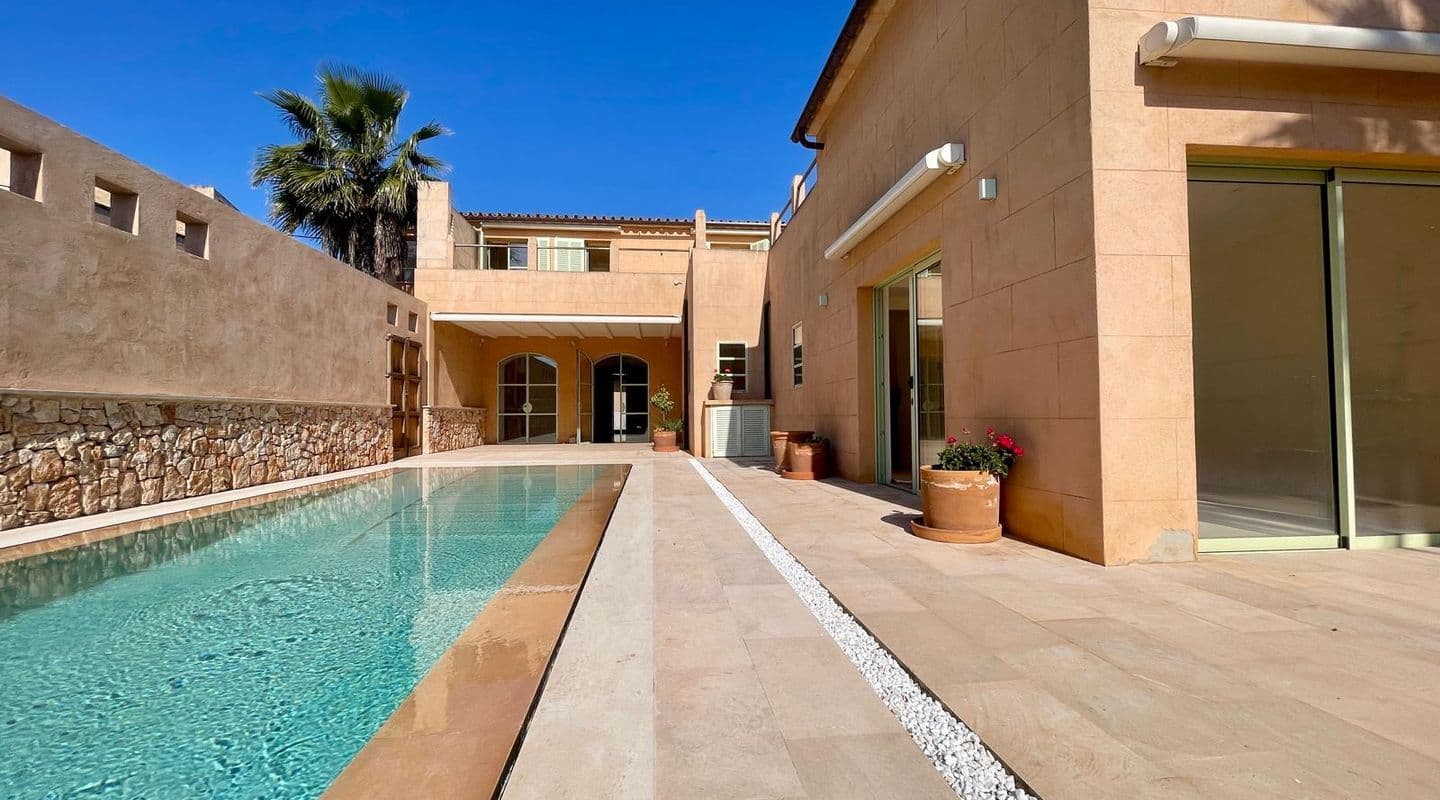 Exclusive Townhouse with Heated Pool in Ses Salines