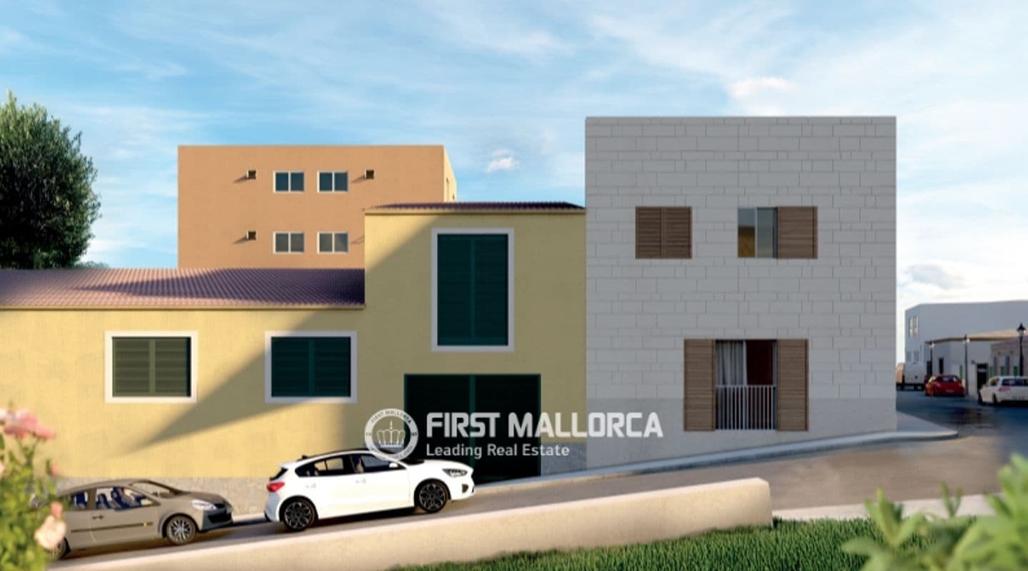 Luxury Three-Bed Townhouse in Charming Andratx Village