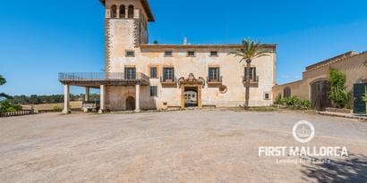 Stunning Luxury Villa with Sea Views in Camp de Mar